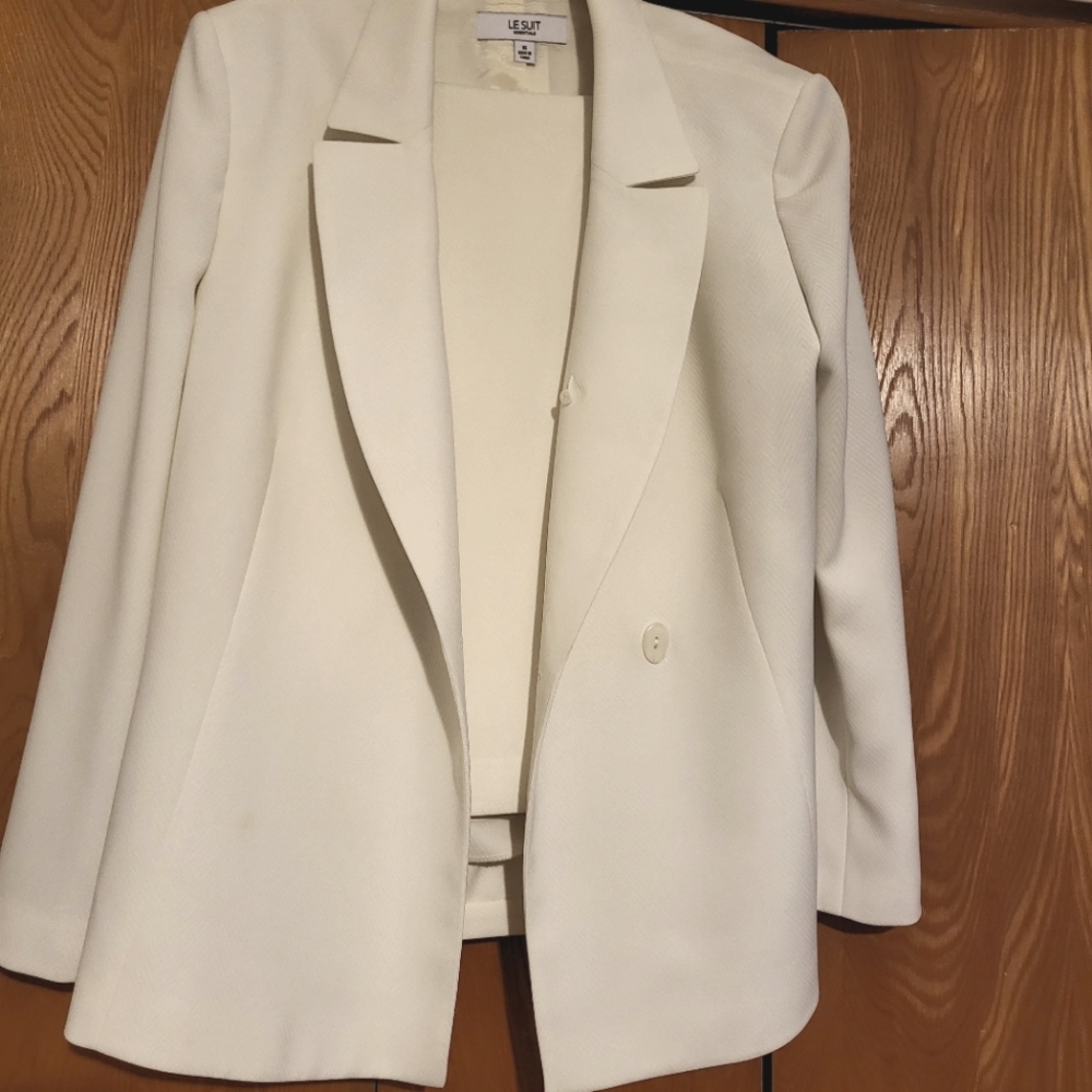 Women's suit